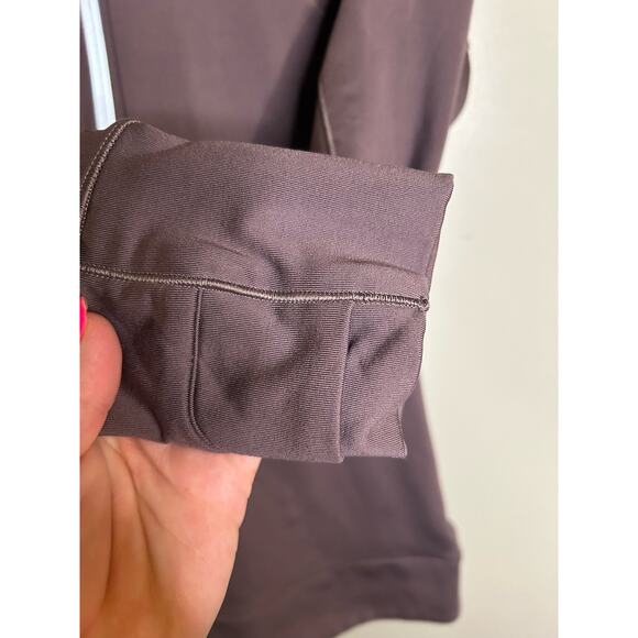 Calla by Carrie Underwood 1/2 Zip Pullover. Size Medium - Picture 4 of 5